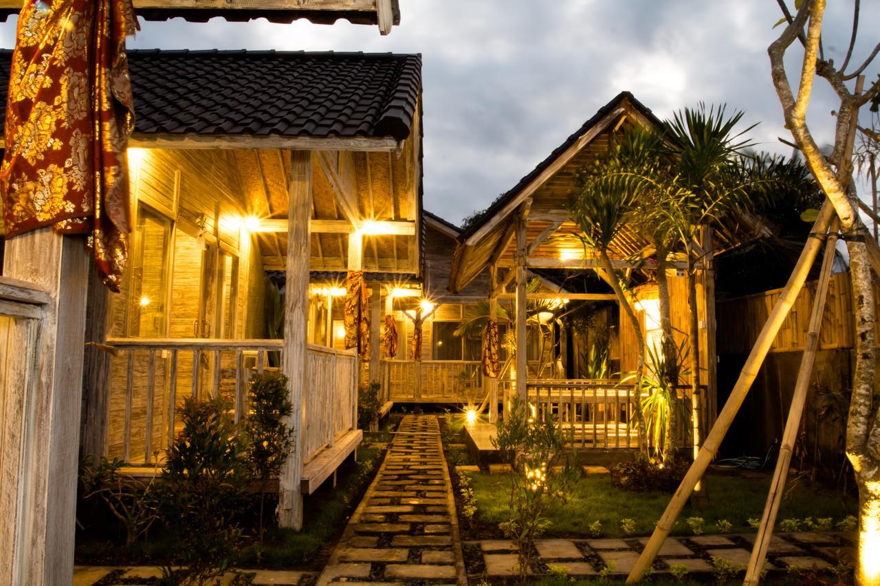 Отель The Syron Huts Lembongan Экстерьер фото