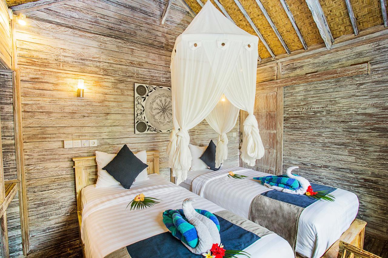 Отель The Syron Huts Lembongan Экстерьер фото