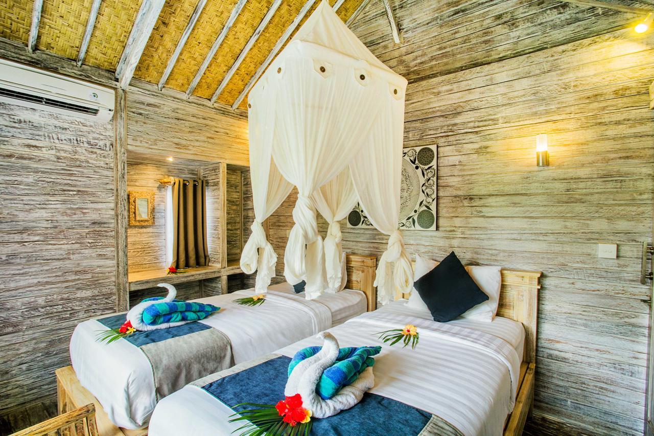 Отель The Syron Huts Lembongan Экстерьер фото