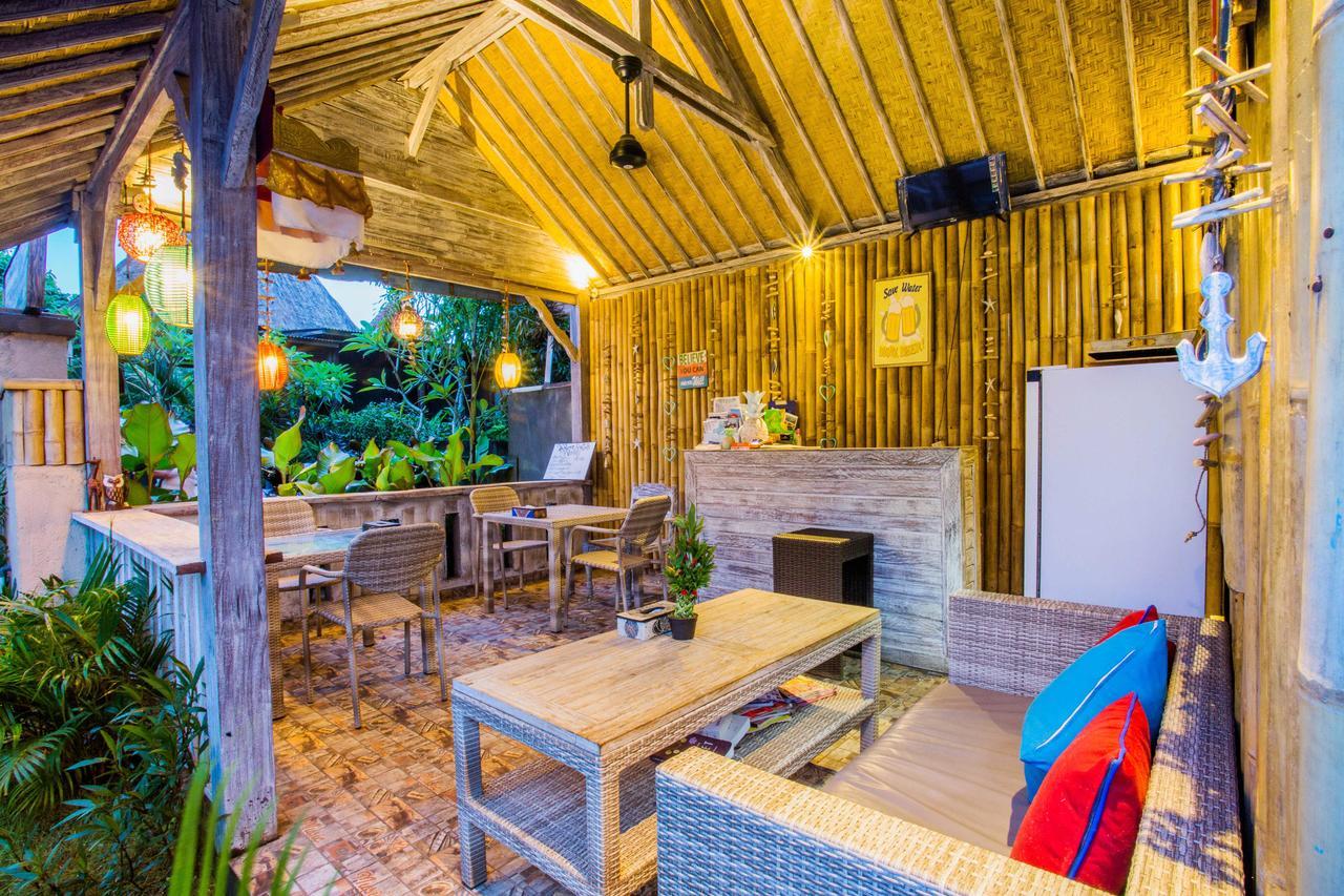 Отель The Syron Huts Lembongan Экстерьер фото